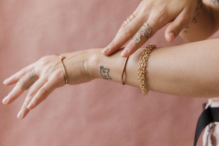 Trouvez la manchette bracelet idéale pour un look bohème chic